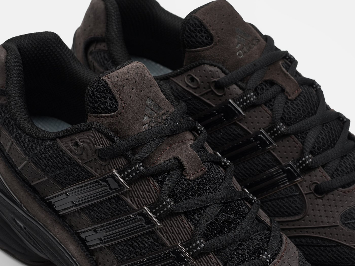 Кроссовки Adidas Ozweego Pro