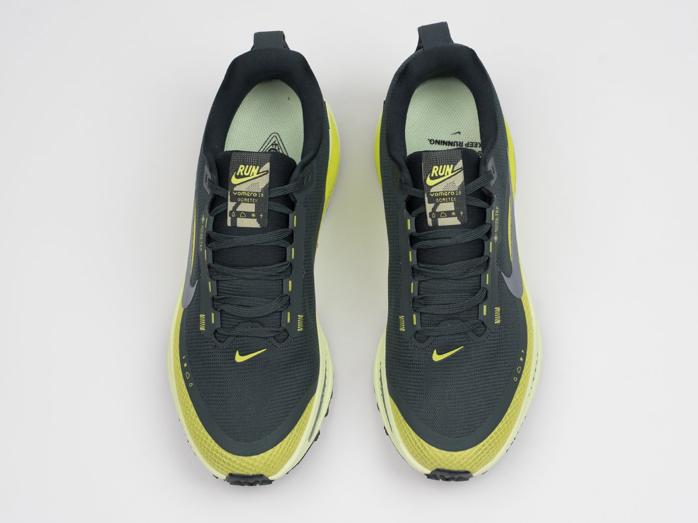 Кроссовки Nike Air Zoom Vomero 18