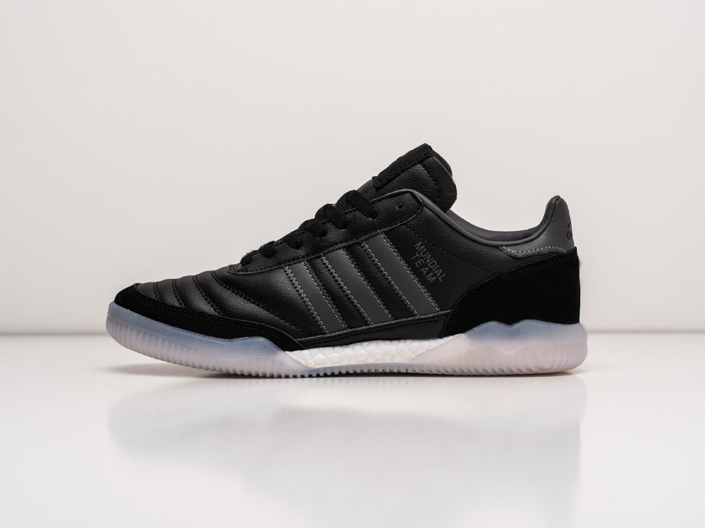 Футбольная обувь Adidas Mundial Team