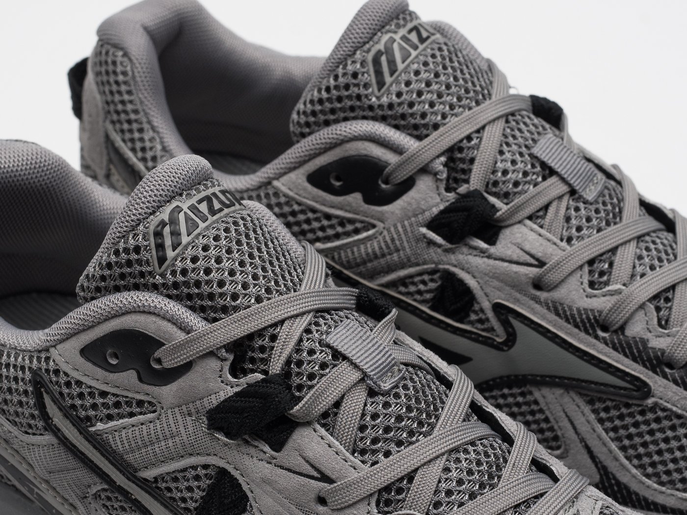Кроссовки Mizuno FIYI TL V2
