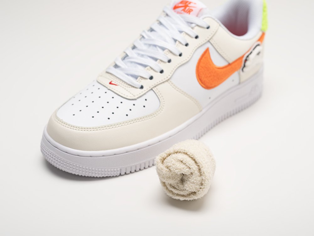 Кроссовки Nike Air Force 1 07 LV8 1