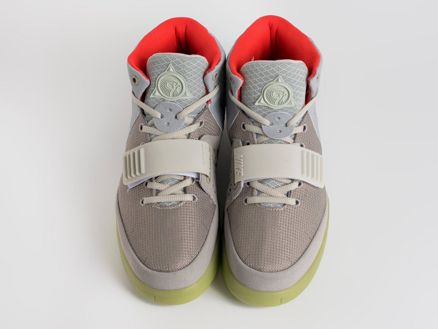 Кроссовки Nike Air Yeezy 2