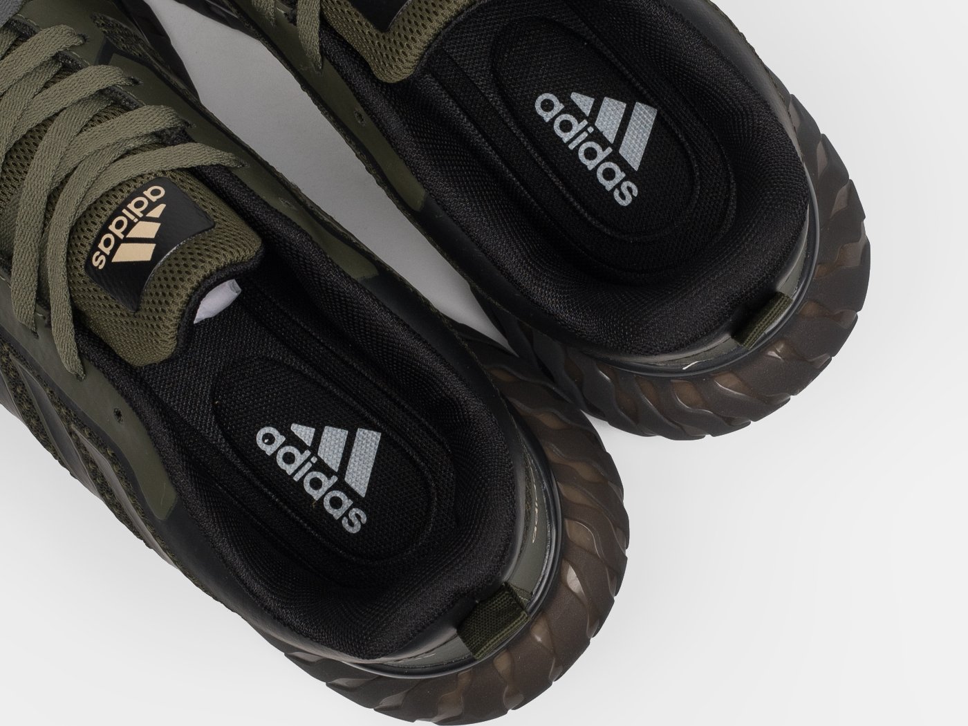 Кроссовки Adidas