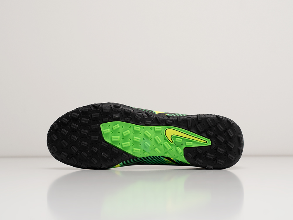 Футбольная обувь Nike Phantom GT2 Club TF