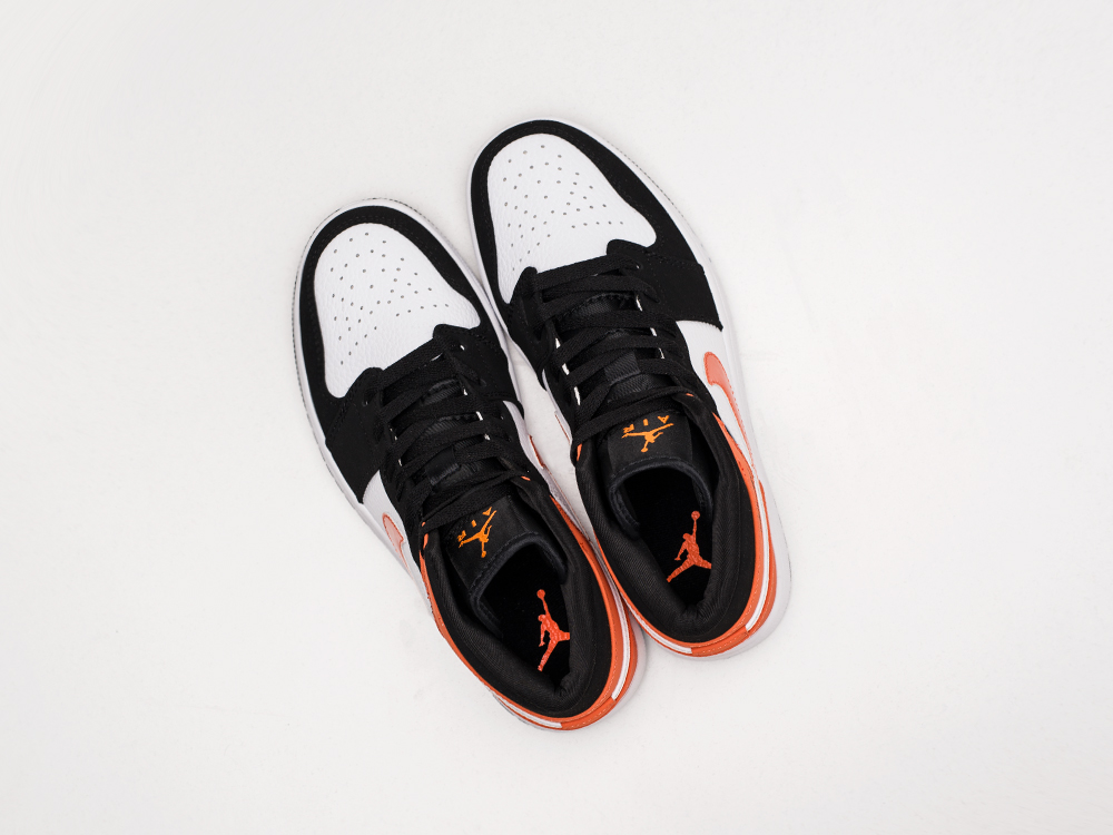 Кроссовки Nike Air Jordan 1 Mid