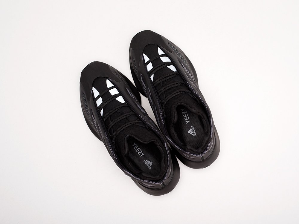 Кроссовки Adidas Yeezy Boost 700 v3