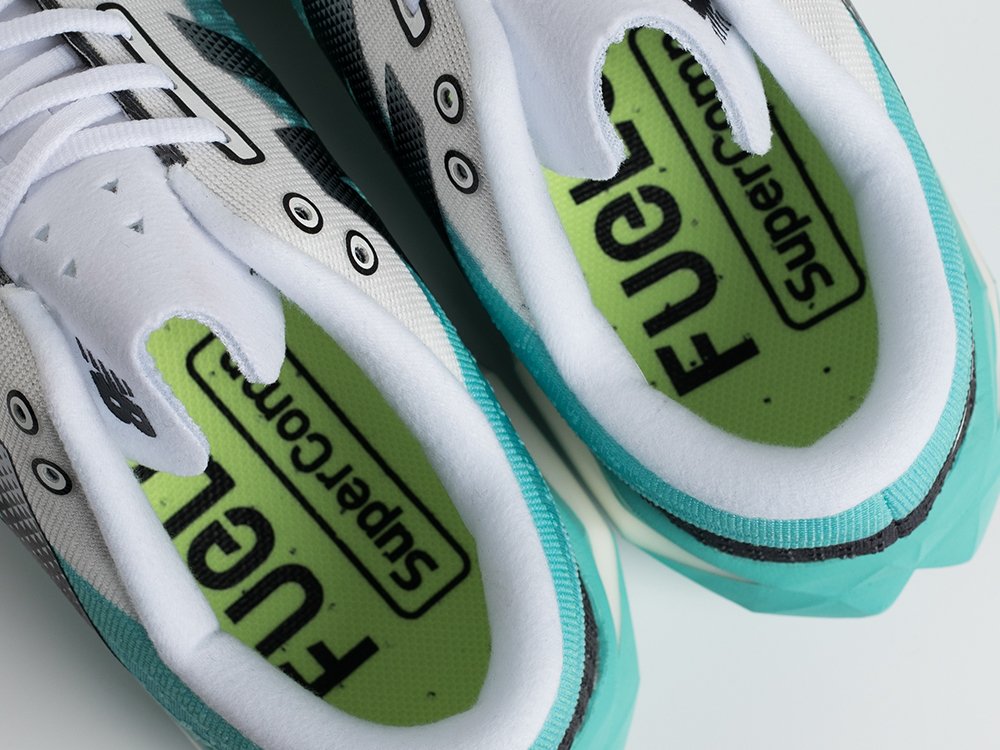 Кроссовки New Balance FuelCell Rebel V4