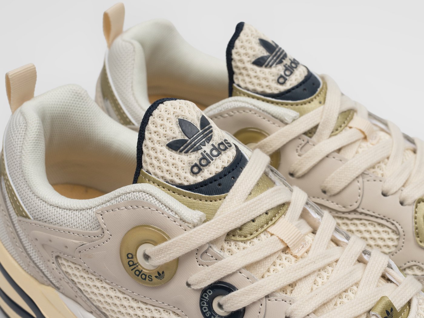 Кроссовки Adidas Astir