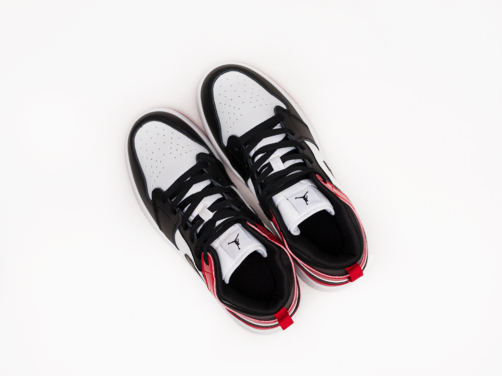 Кроссовки Nike Air Jordan 1 Mid