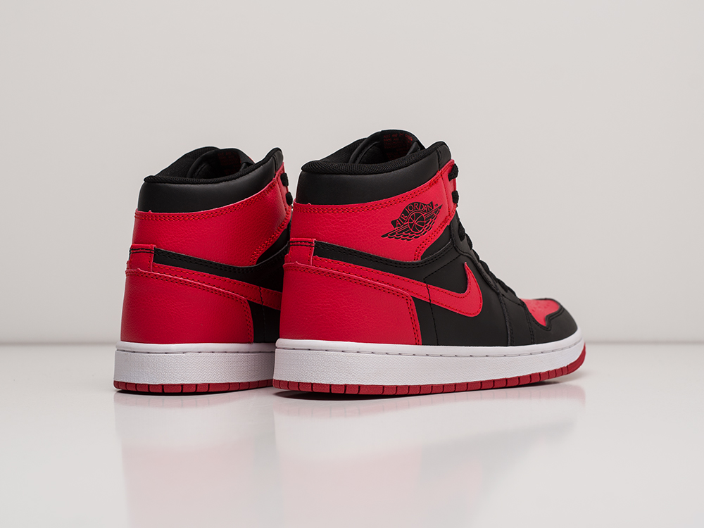Кроссовки Nike Air Jordan 1 Mid