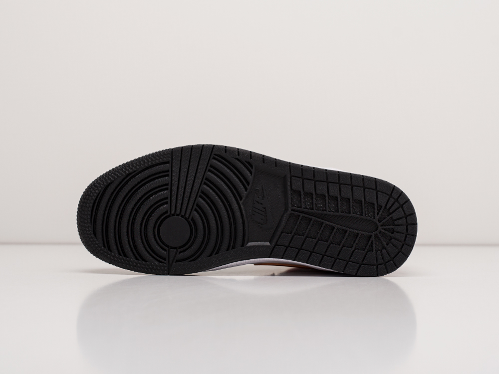 Кроссовки Nike Air Jordan 1 Mid