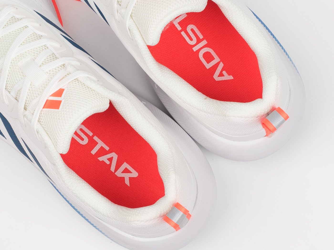 Кроссовки Adidas