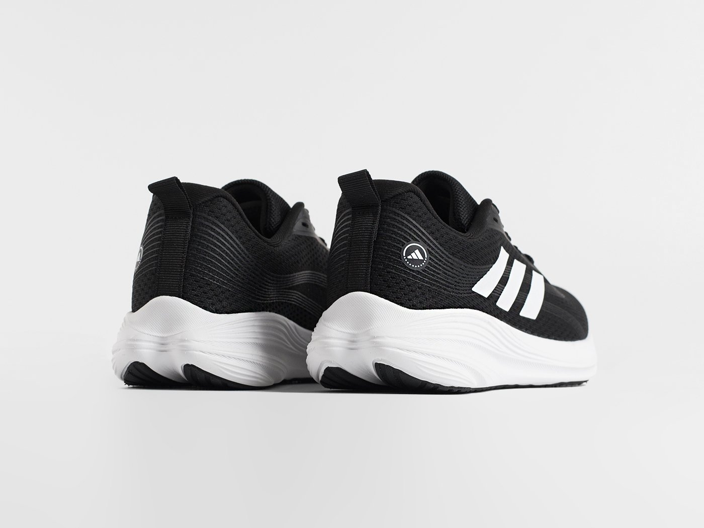 Кроссовки Adidas Response Runner