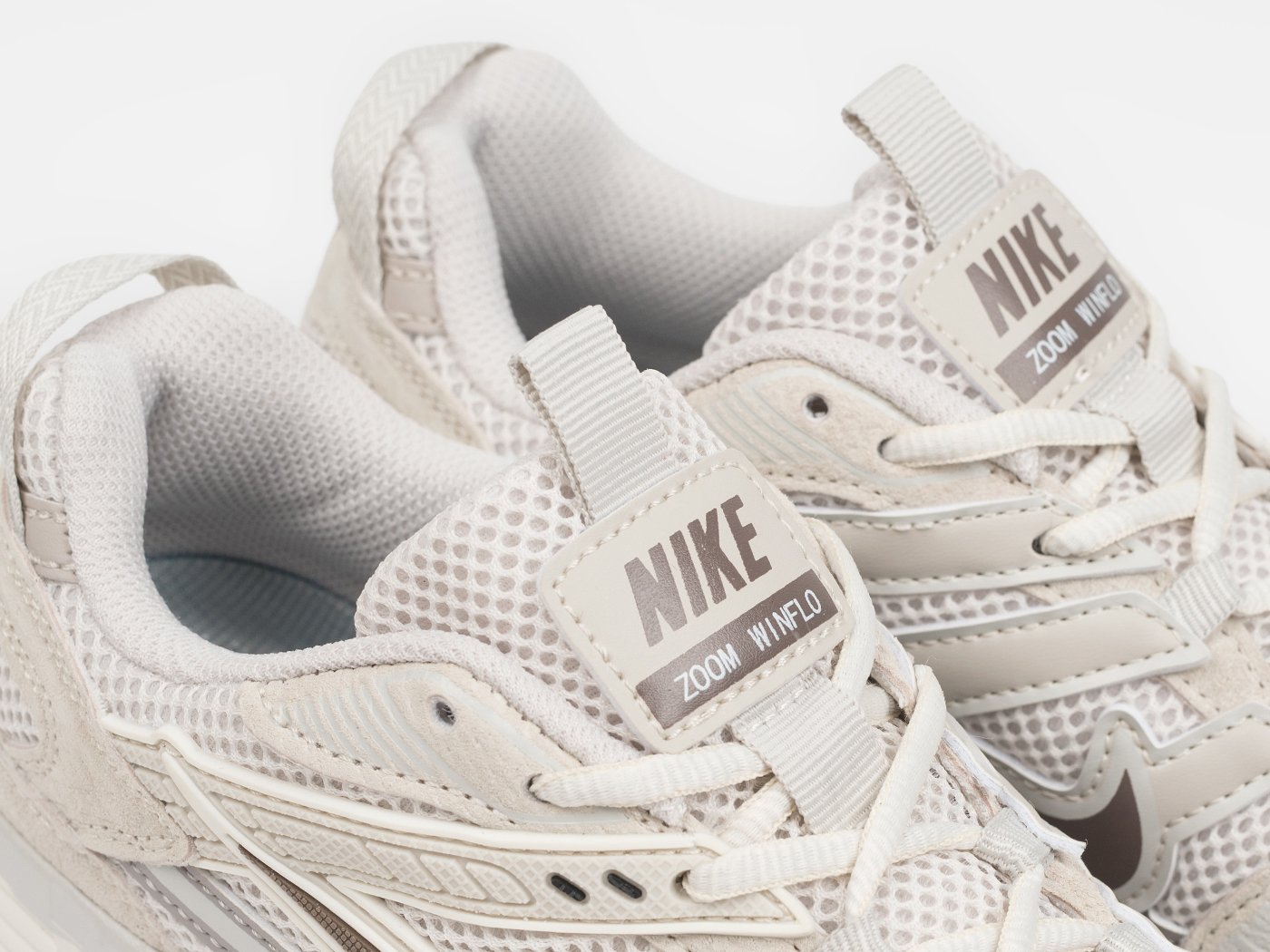 Кроссовки Nike V2K Run