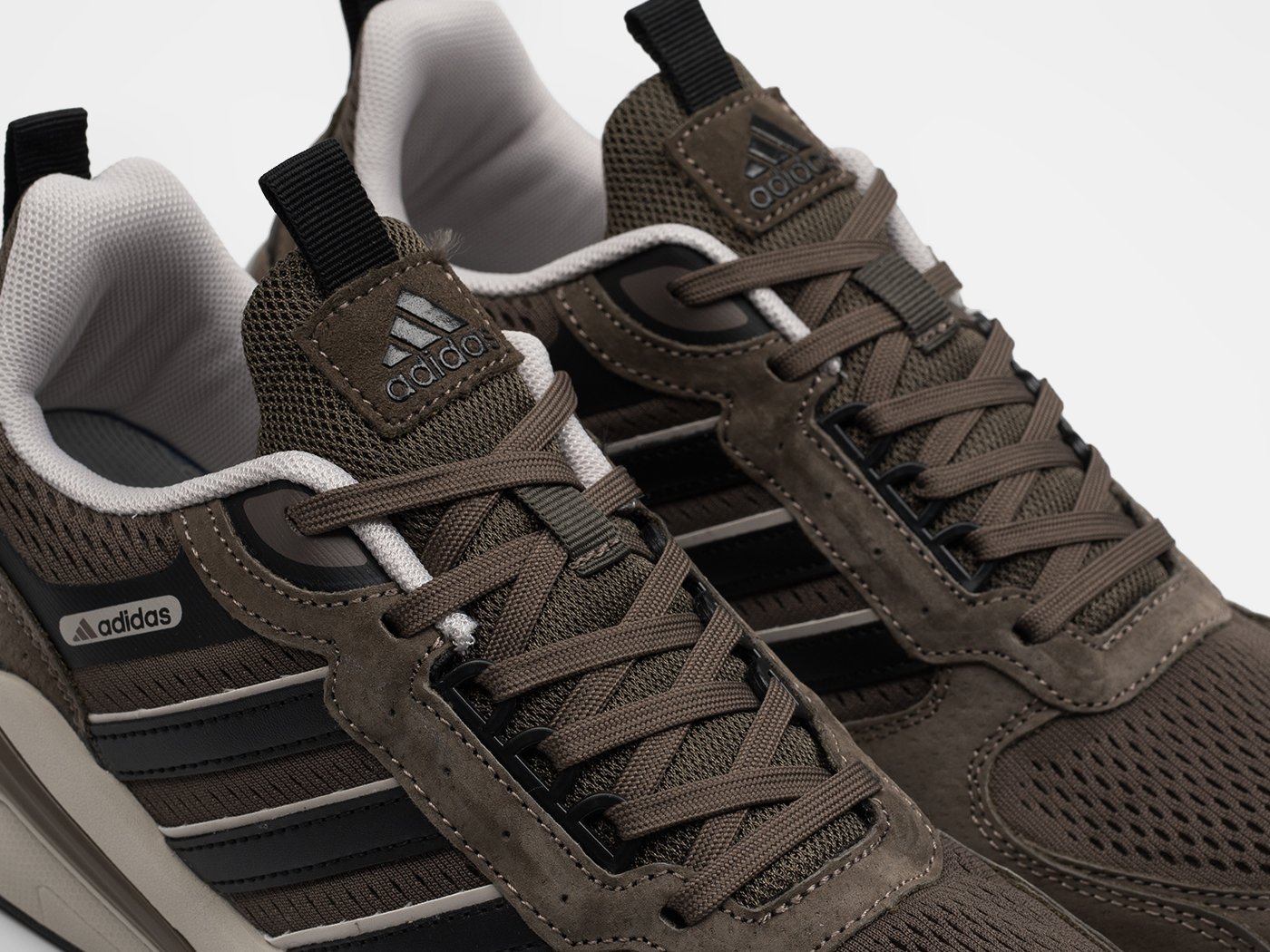 Кроссовки Adidas