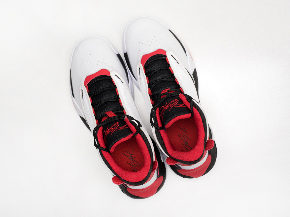 Кроссовки Jordan Max Aura 4