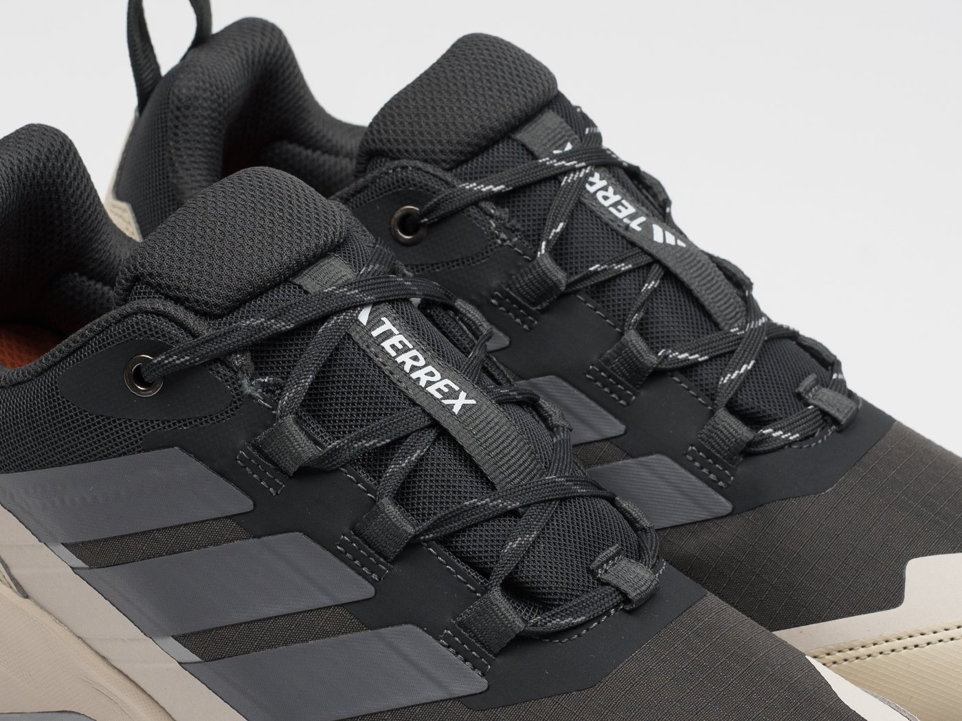 Кроссовки Adidas Terrex Skychaser AX5