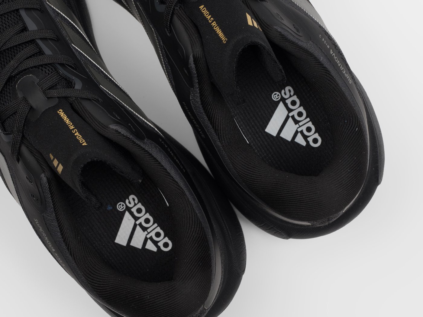 Кроссовки Adidas