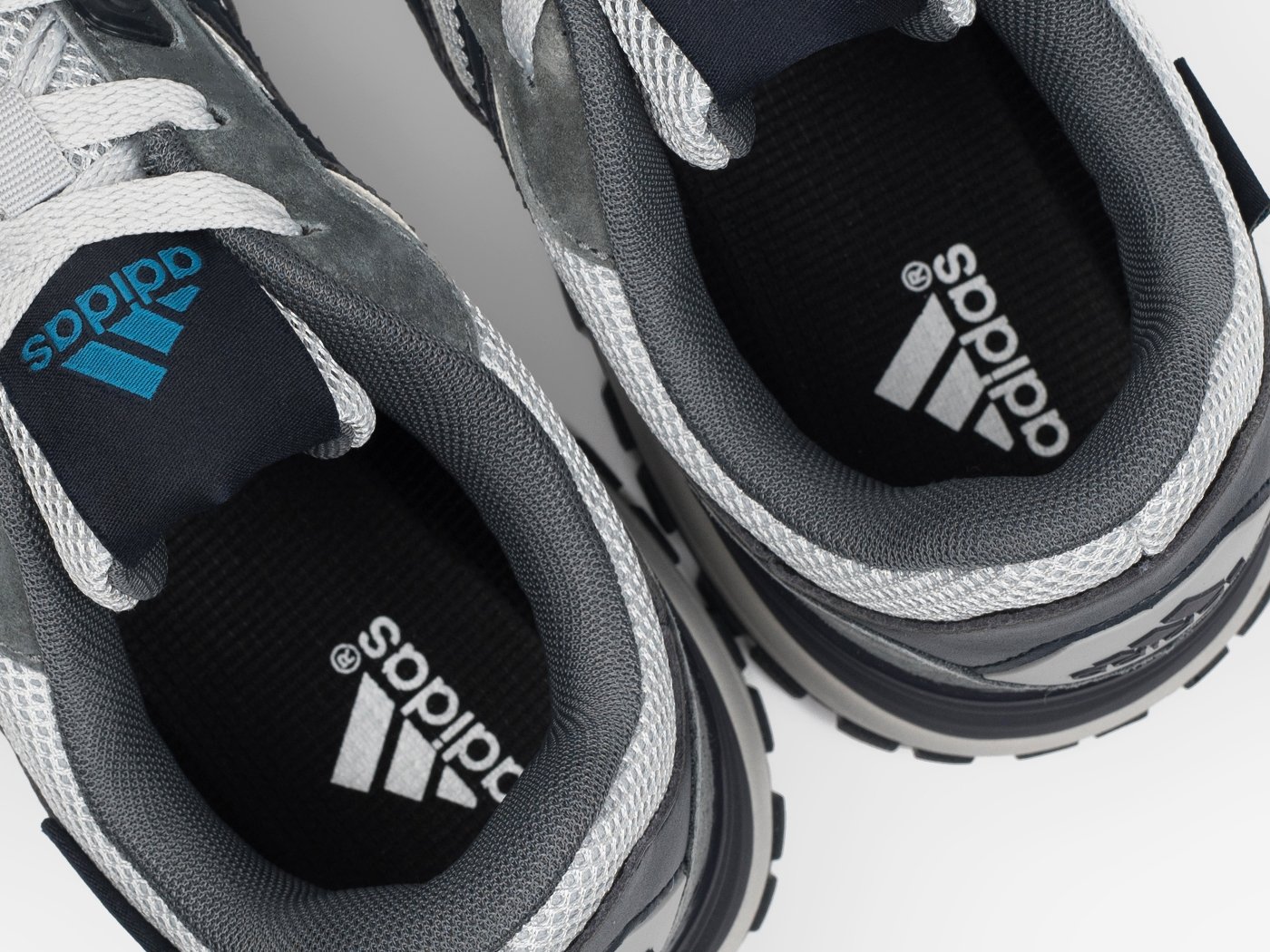 Кроссовки Adidas