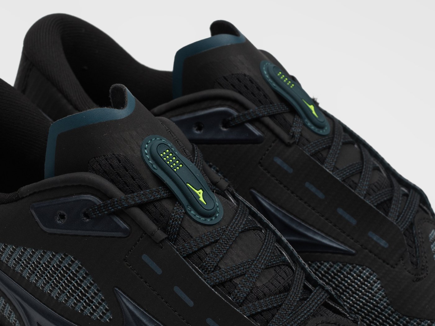 Кроссовки Mizuno Wave Prophecy 15