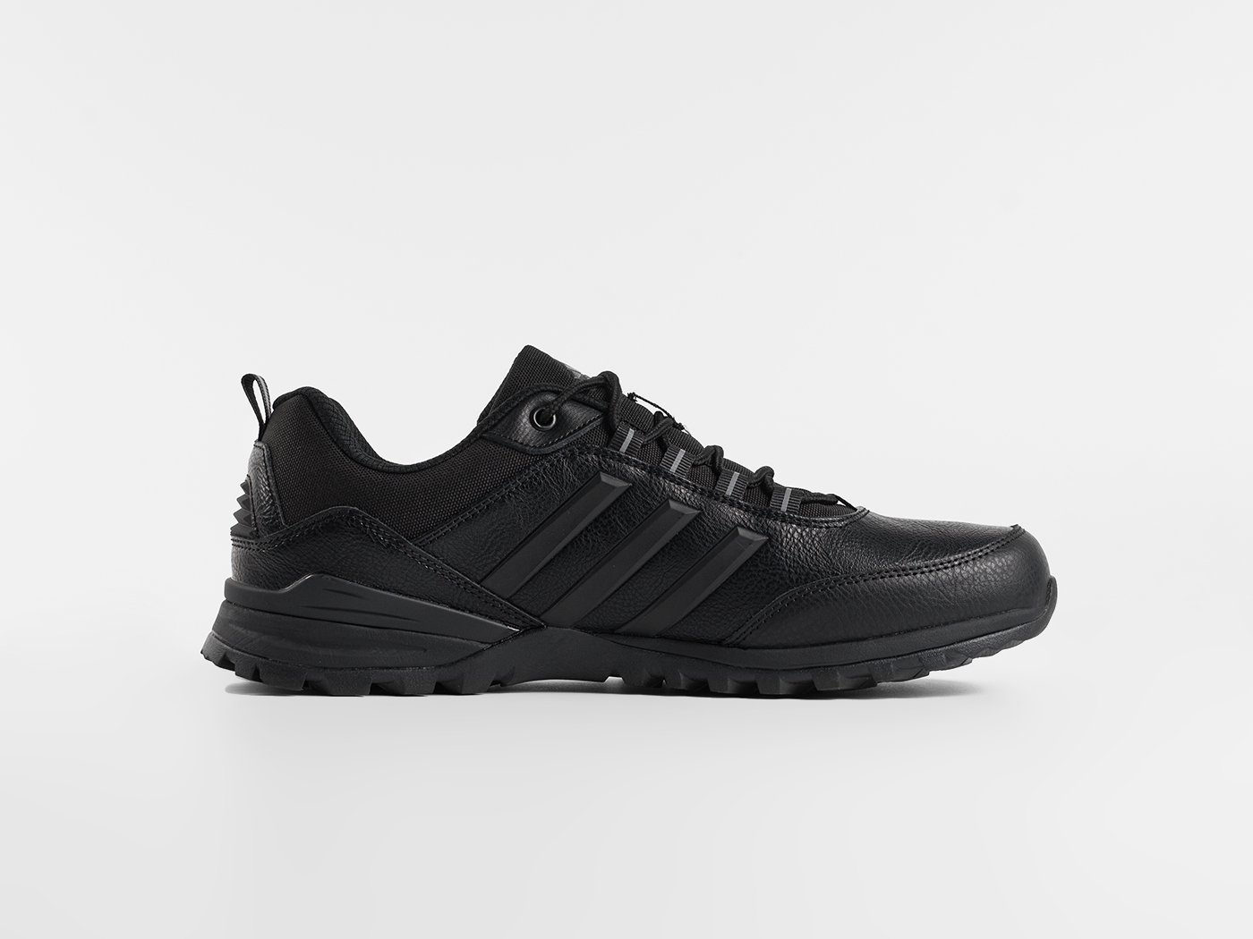 Кроссовки Adidas Climaproof