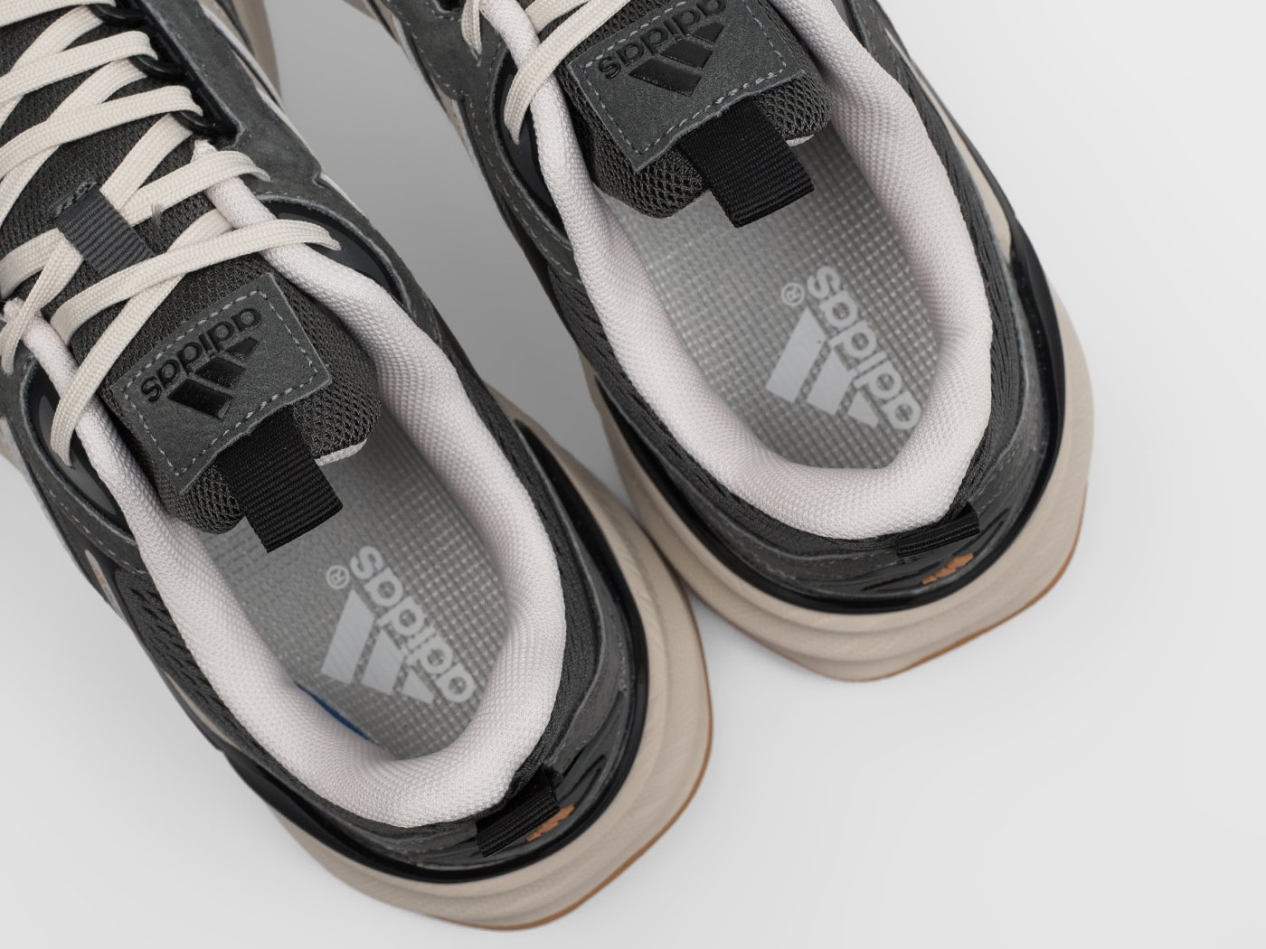 Кроссовки Adidas