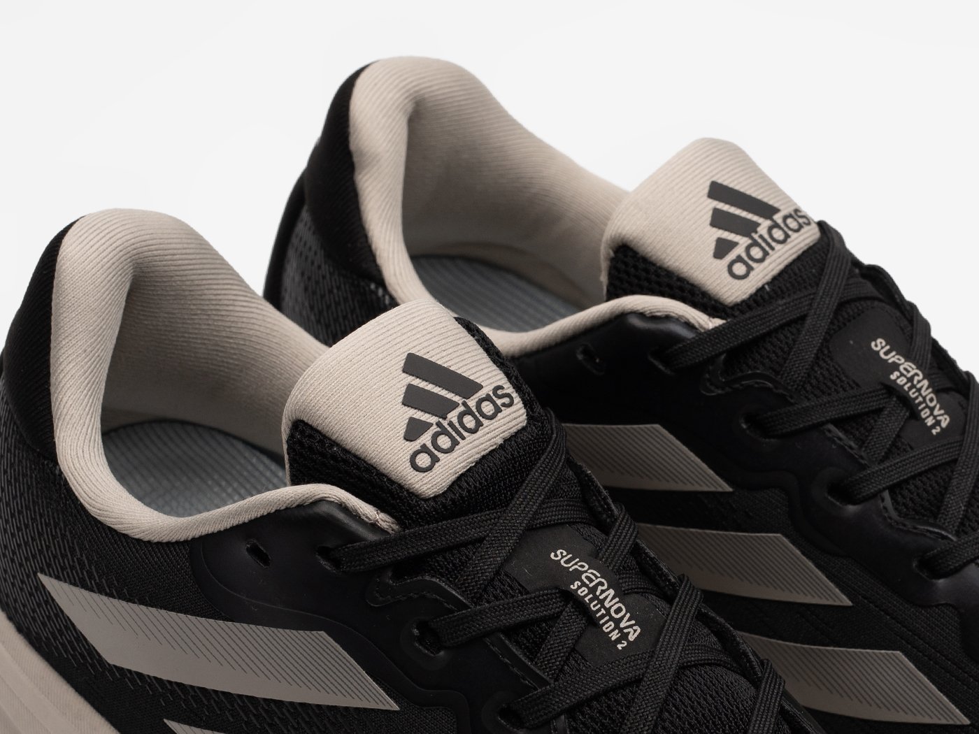 Кроссовки Adidas Supernova Rise