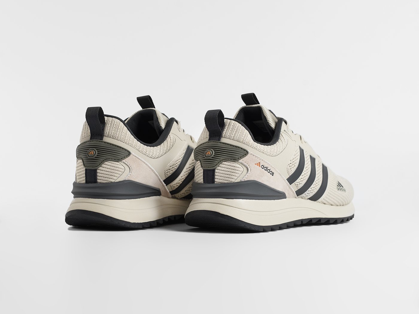 Кроссовки Adidas