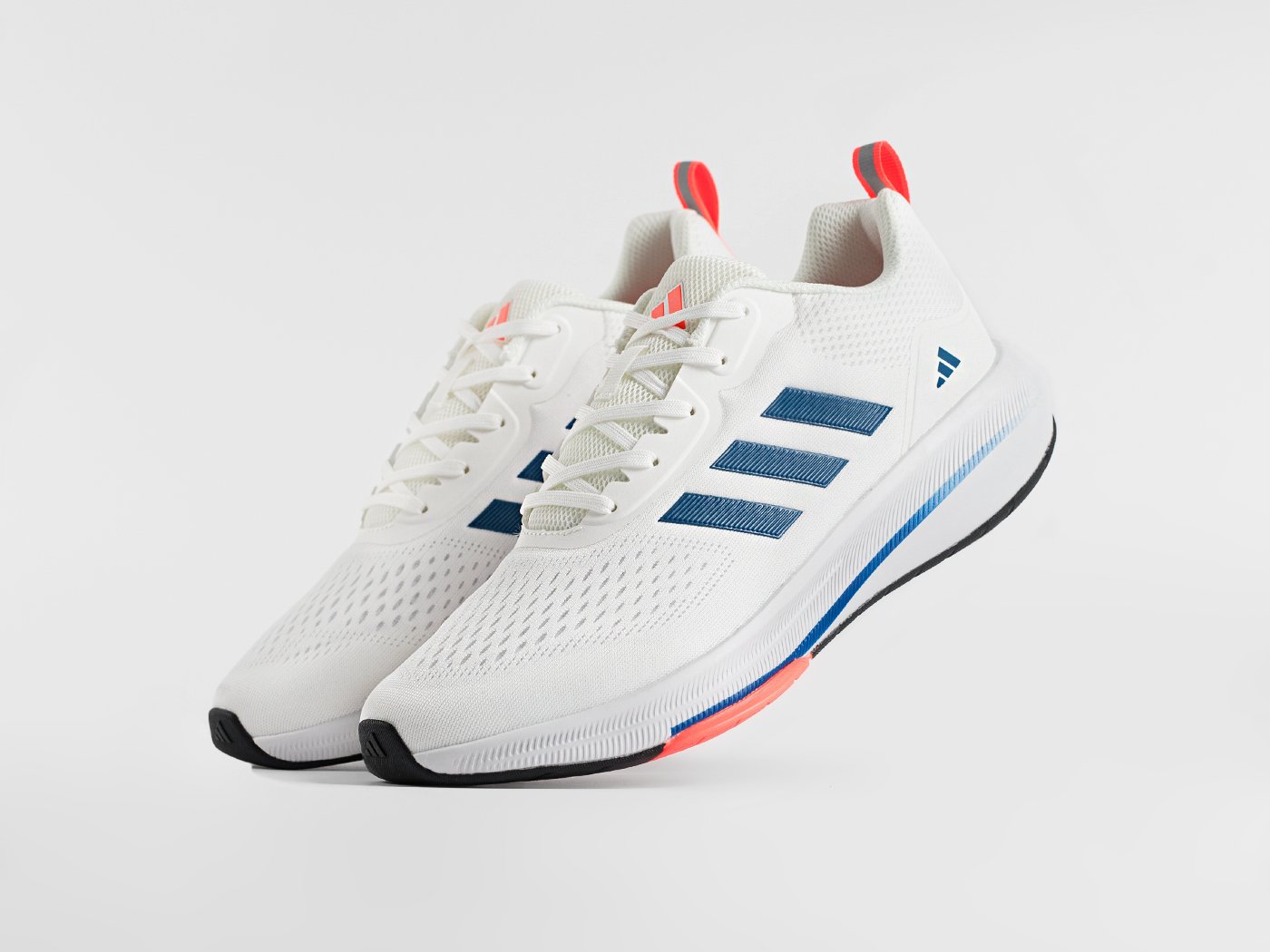 Кроссовки Adidas