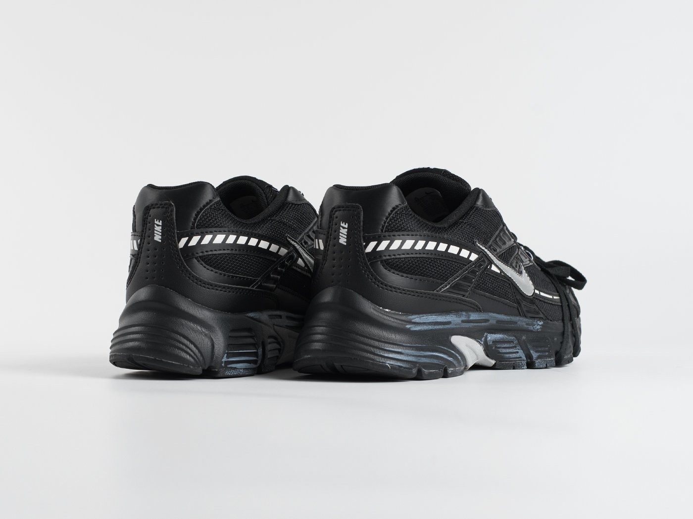 Кроссовки Nike Initiator