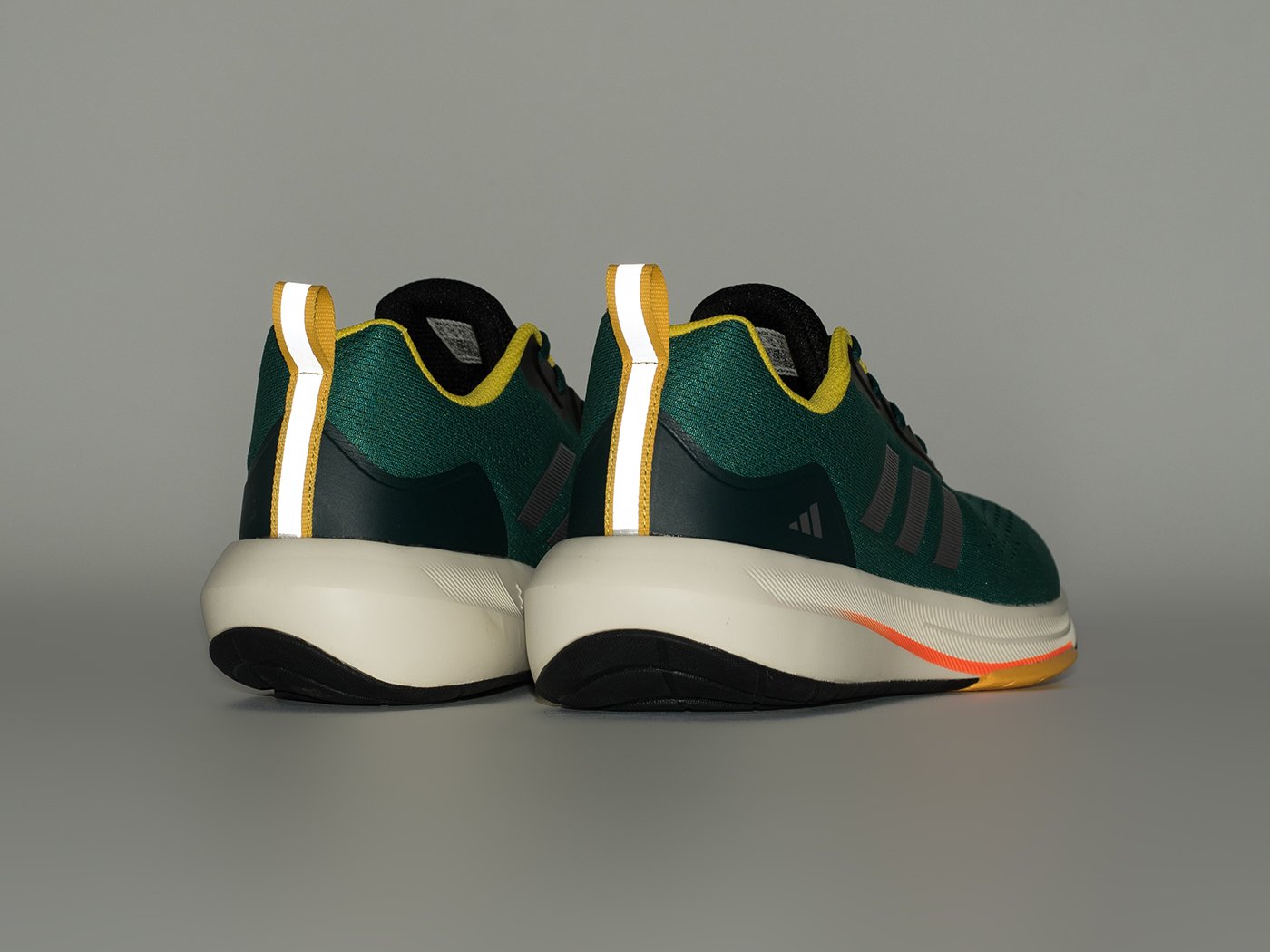 Кроссовки Adidas