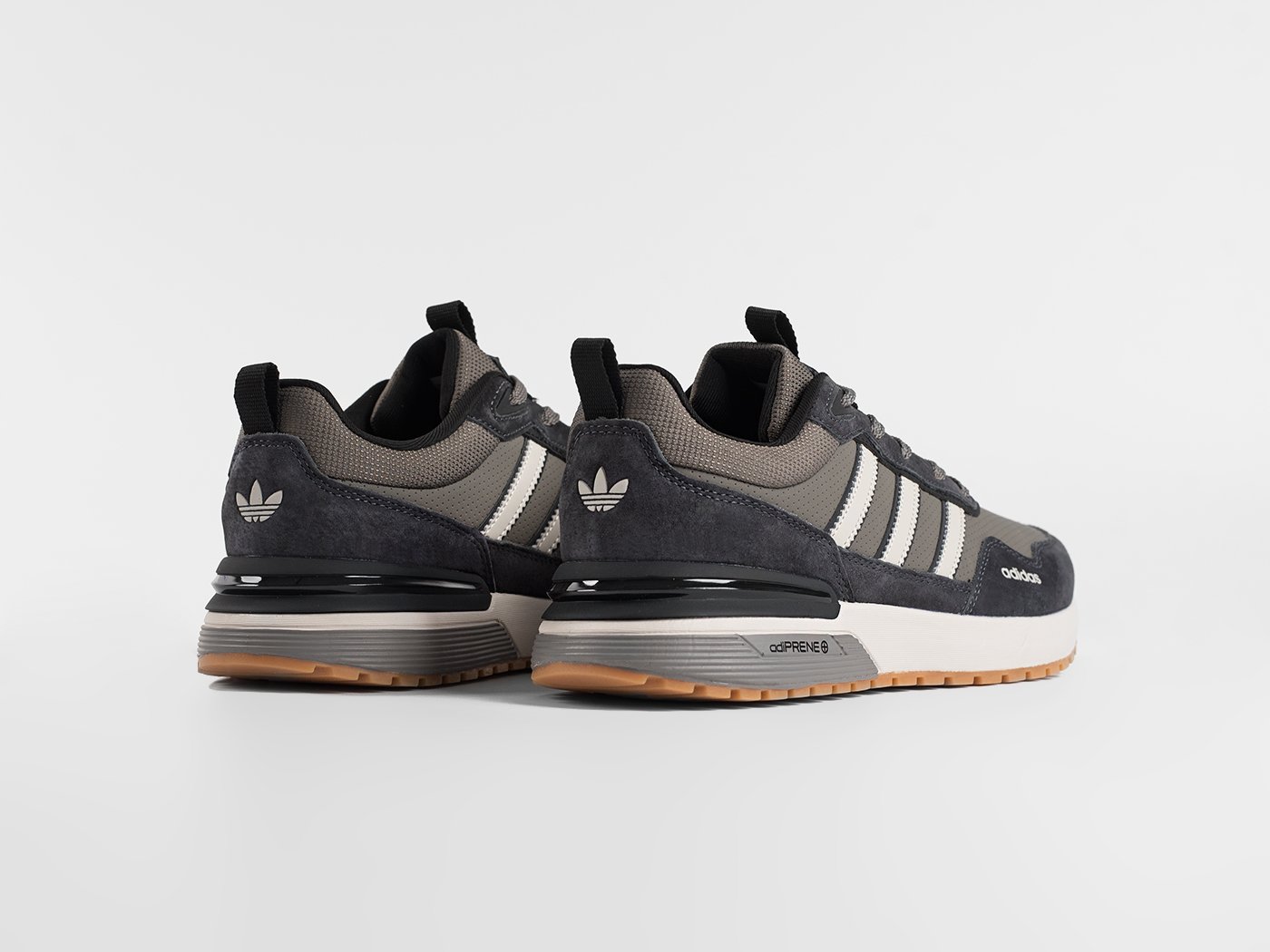 Кроссовки Adidas