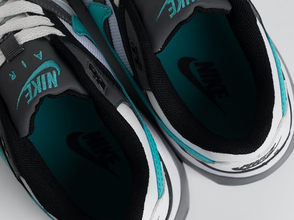 Кроссовки Nike Air Max Command Leather
