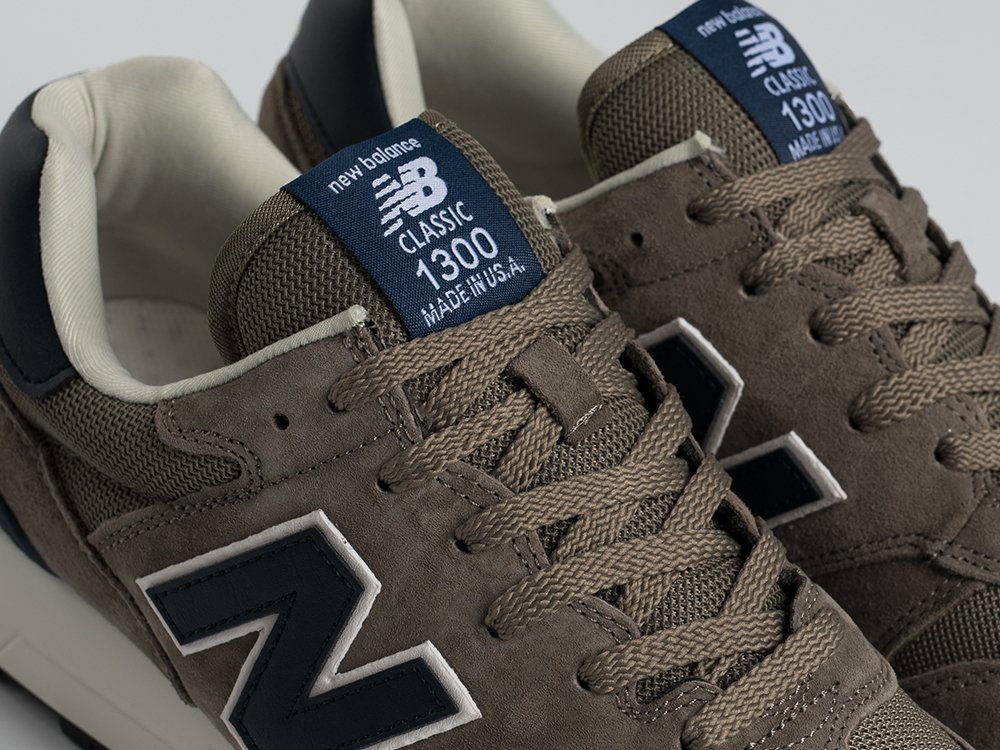 Кроссовки New Balance 1300