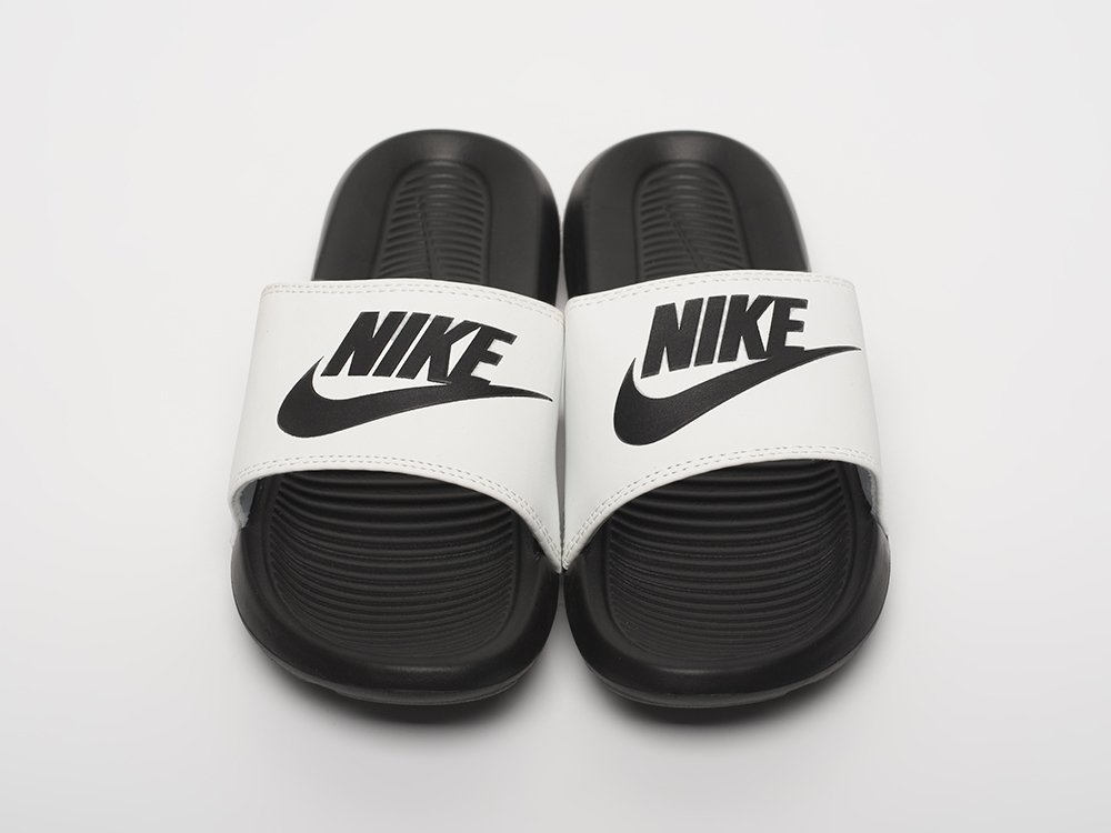 Сланцы Nike
