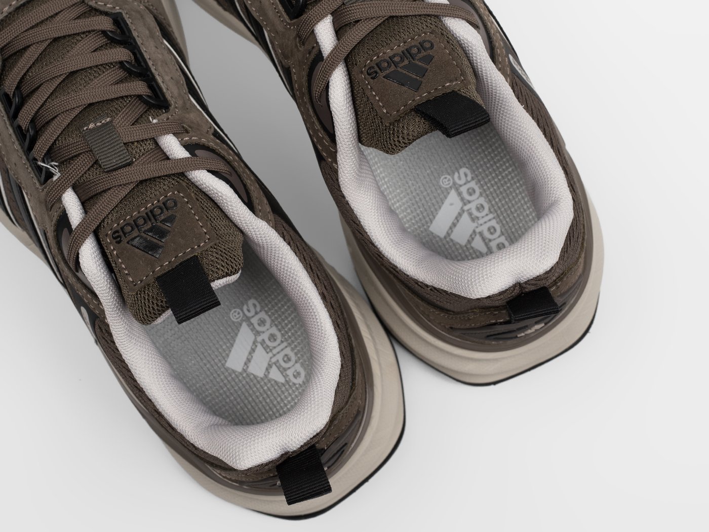 Кроссовки Adidas