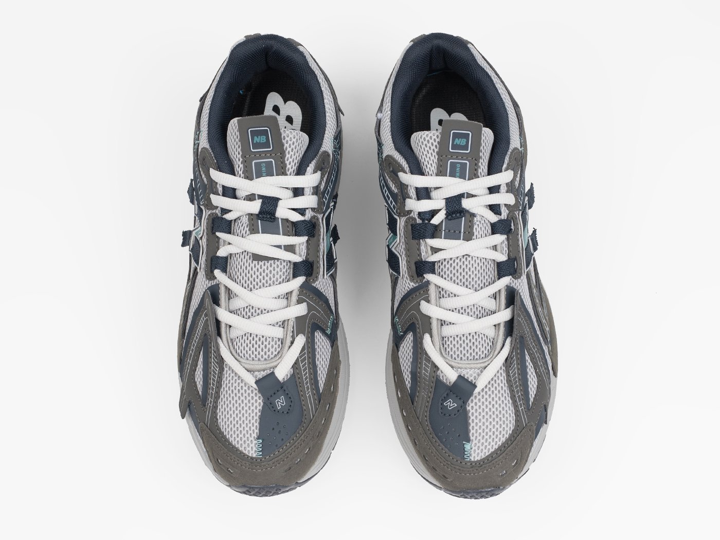 Кроссовки New Balance 1906A