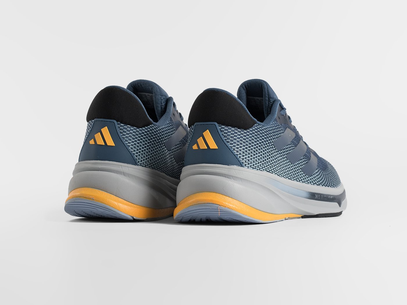 Кроссовки Adidas Supernova Rise