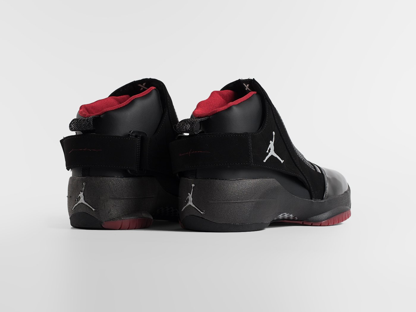 Кроссовки Nike Air Jordan 19