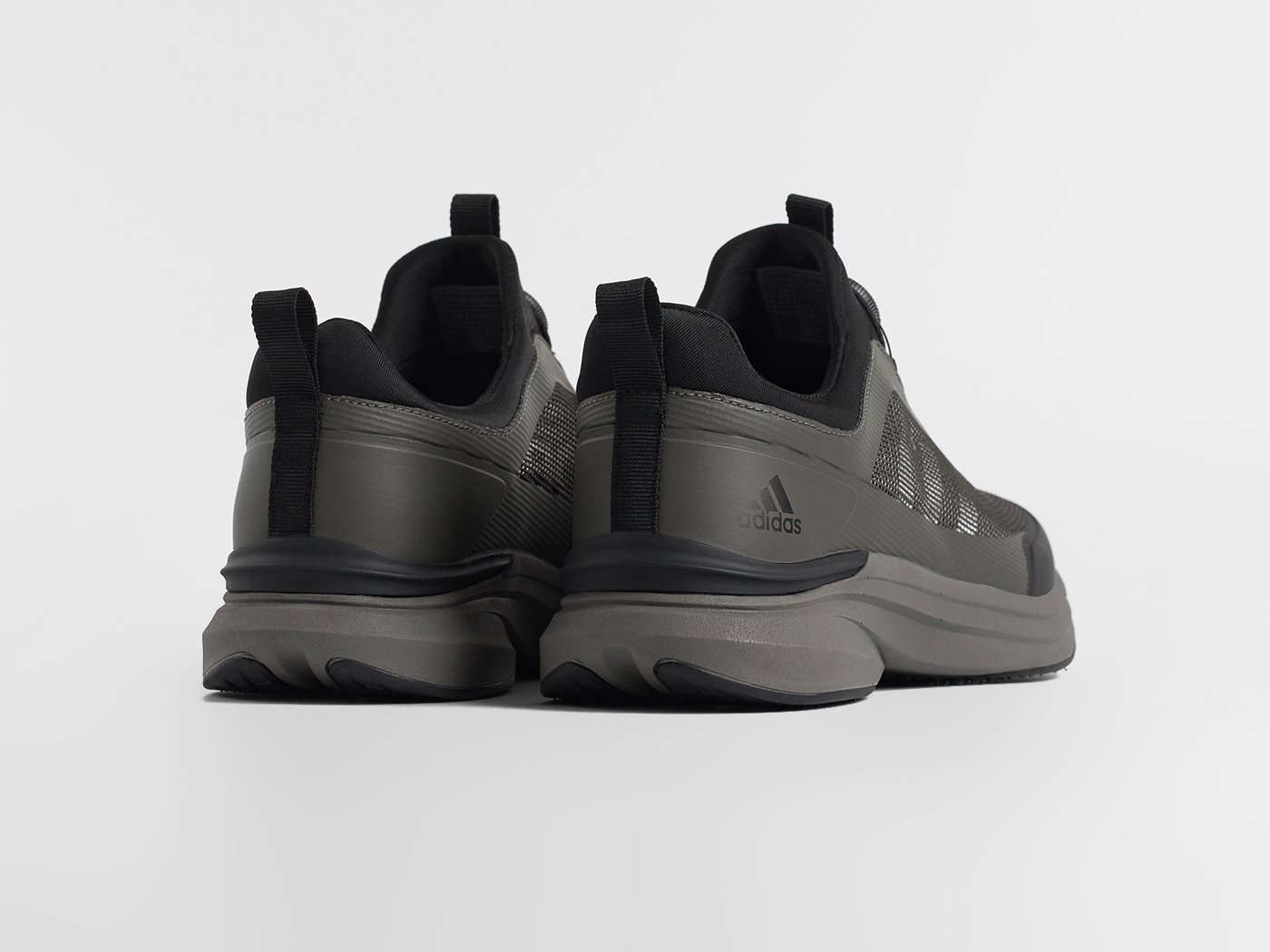 Кроссовки Adidas