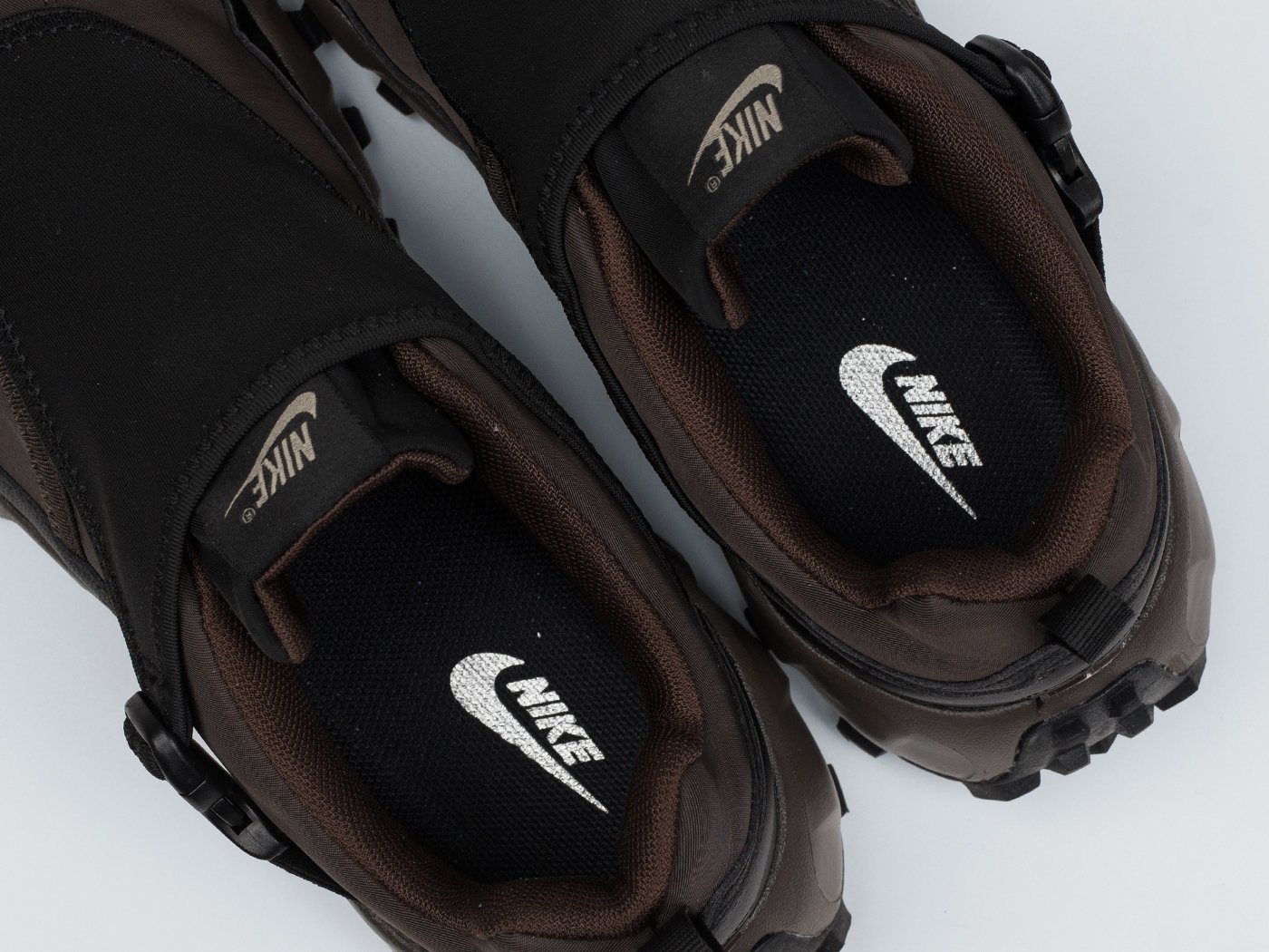 Кроссовки Nike ACG Phassad