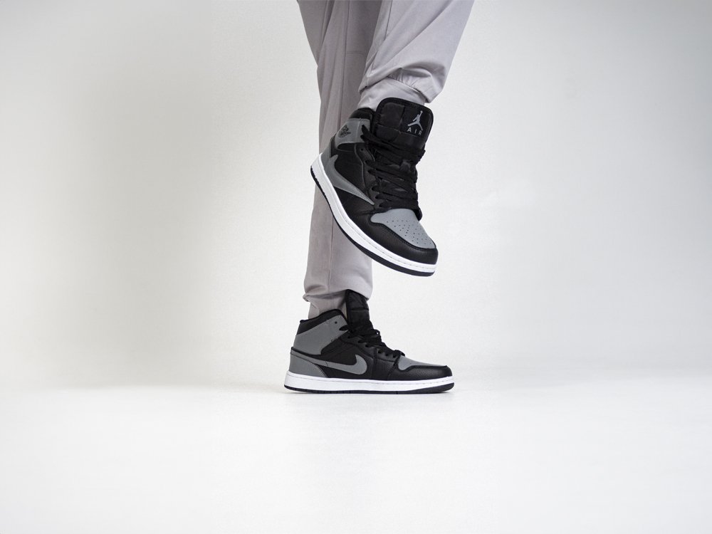 Зимние Кроссовки Nike Air Jordan 1 Mid  x Travis Scott
