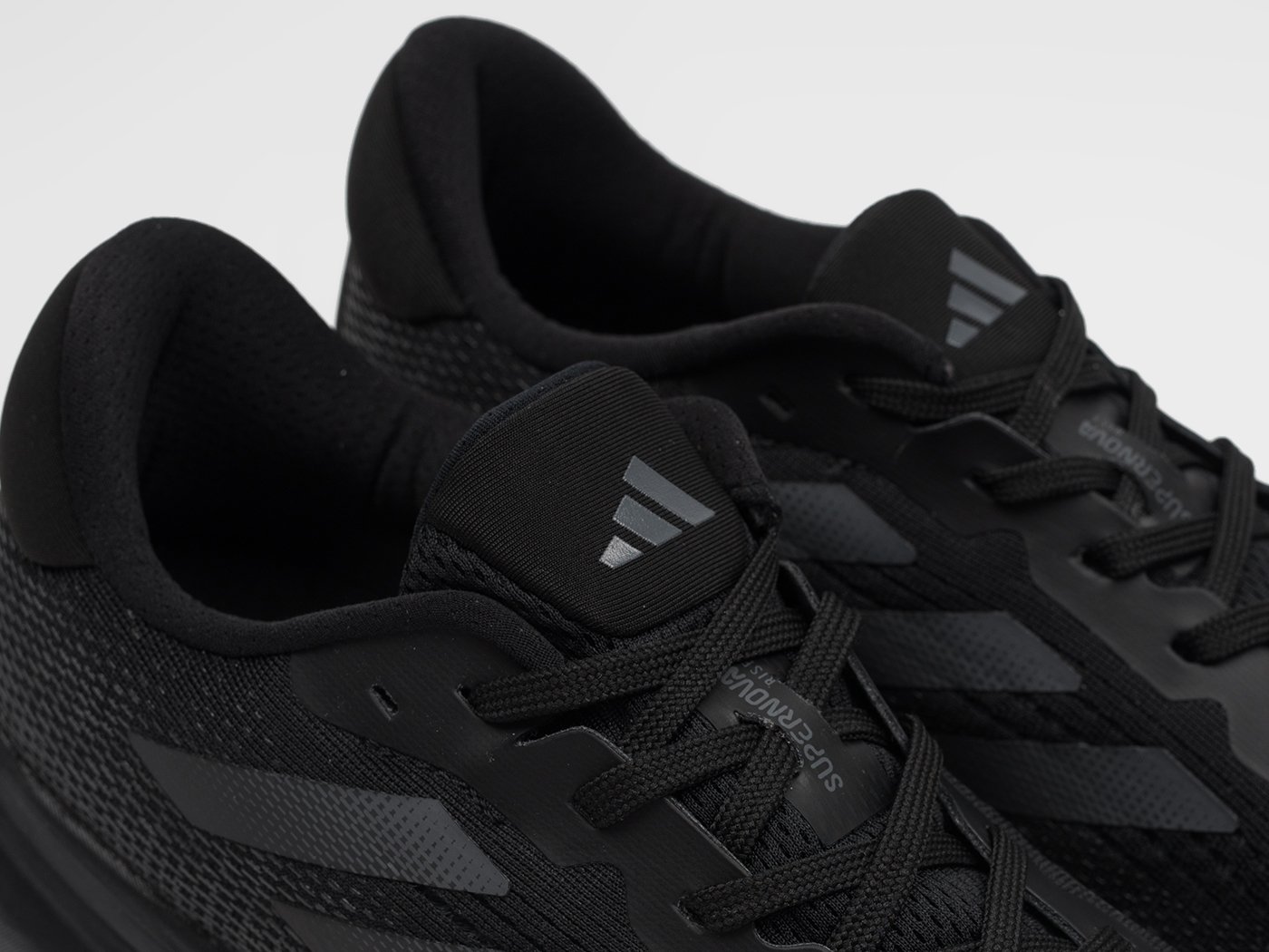 Кроссовки Adidas Supernova Rise