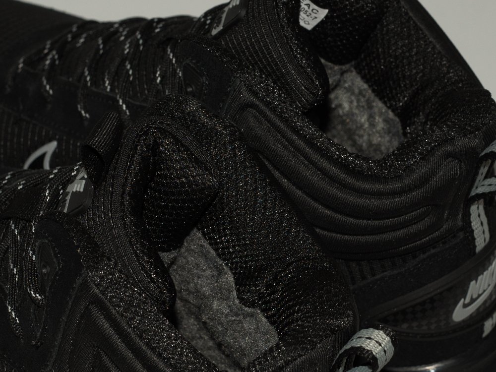 Зимние кроссовки Nike Rivah Mid