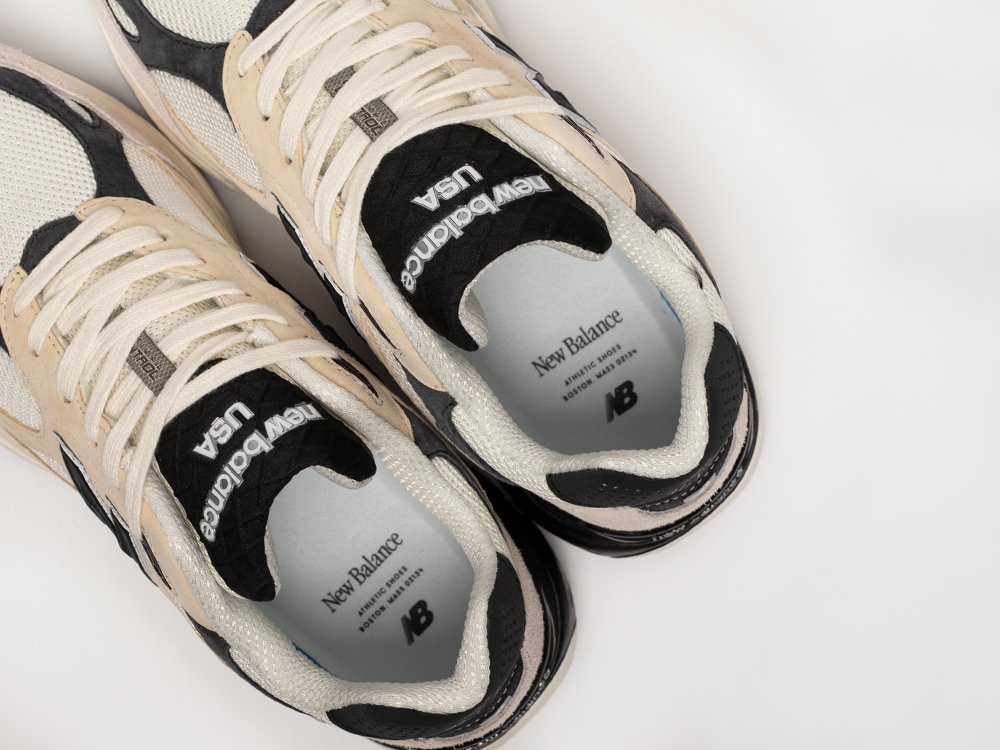 Кроссовки New Balance 990 v3
