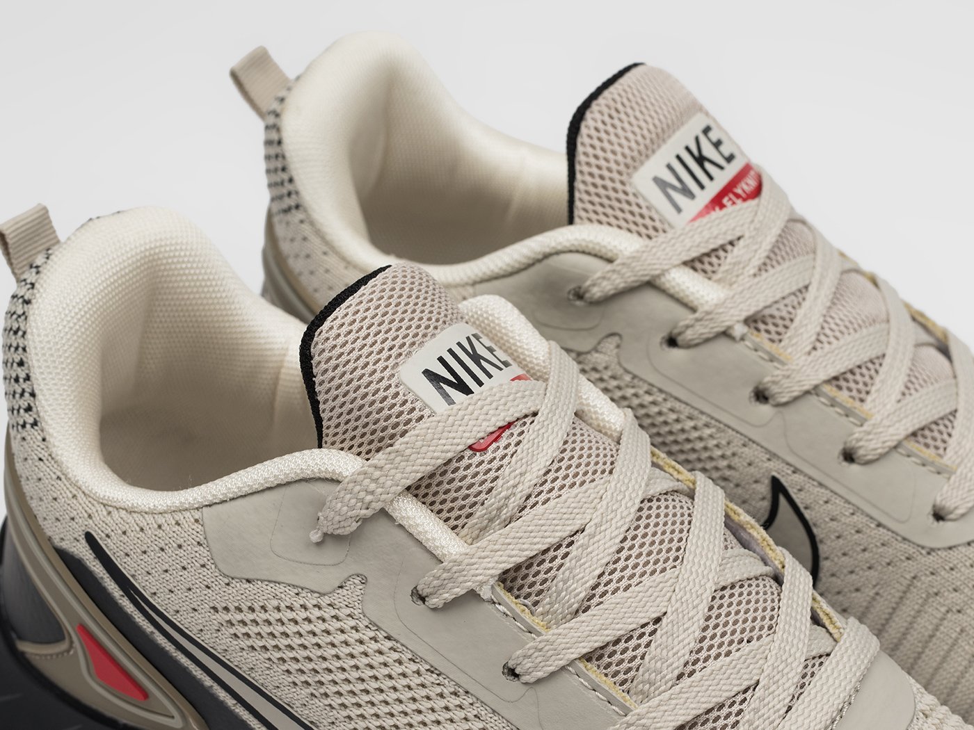 Кроссовки Nike