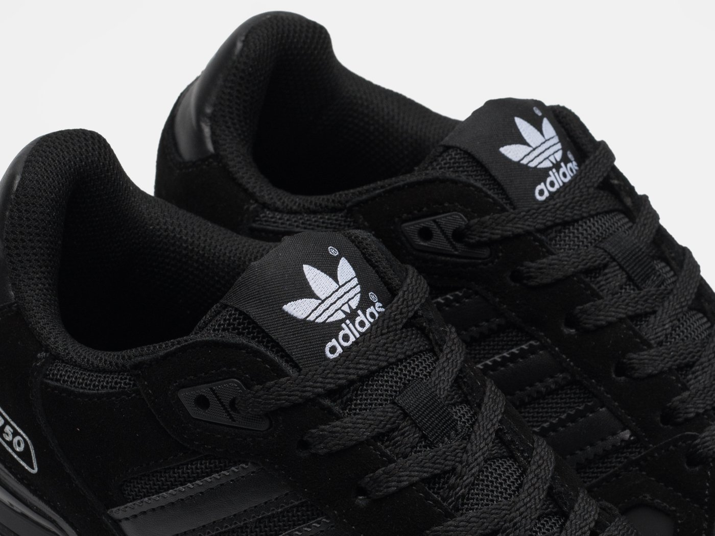 Кроссовки Adidas ZX 750