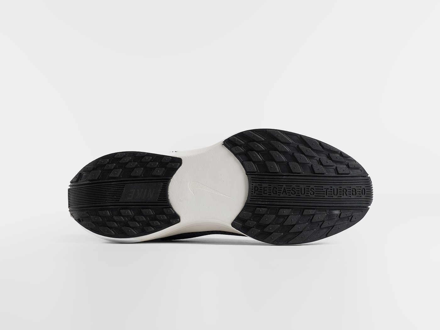 Кроссовки Nike Pegasus Plus
