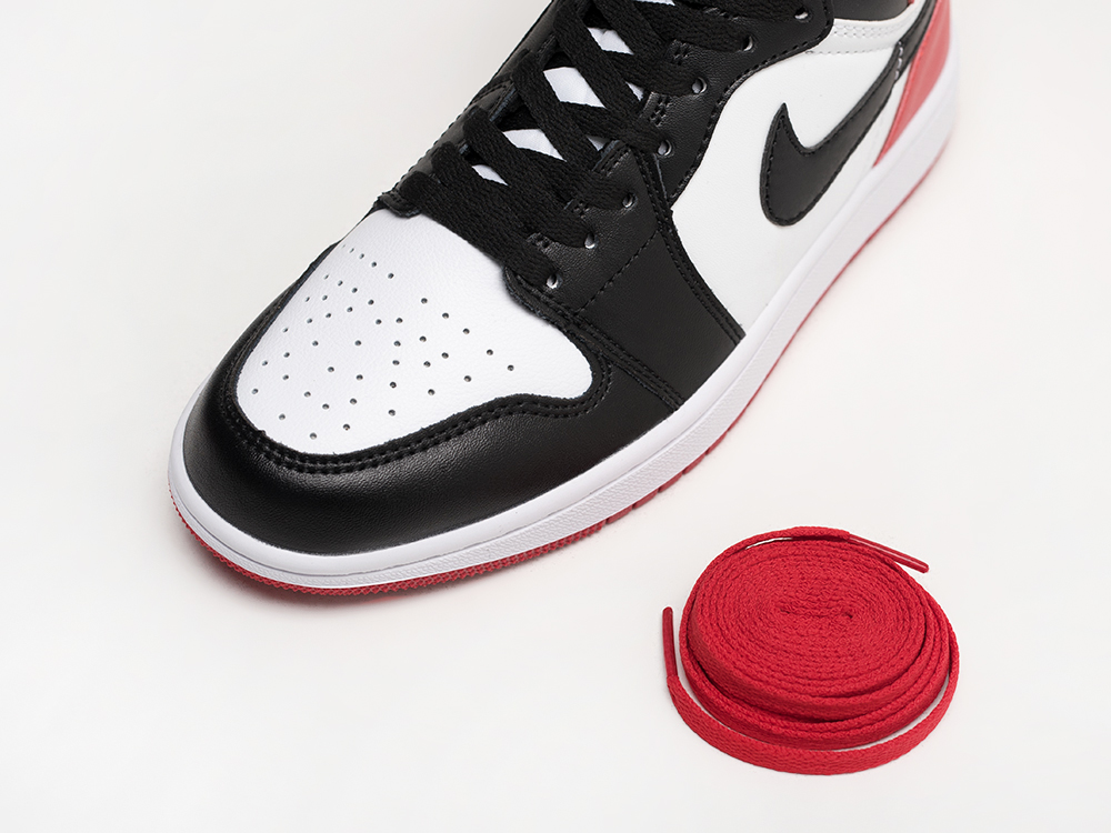 Кроссовки Nike Air Jordan 1 Mid