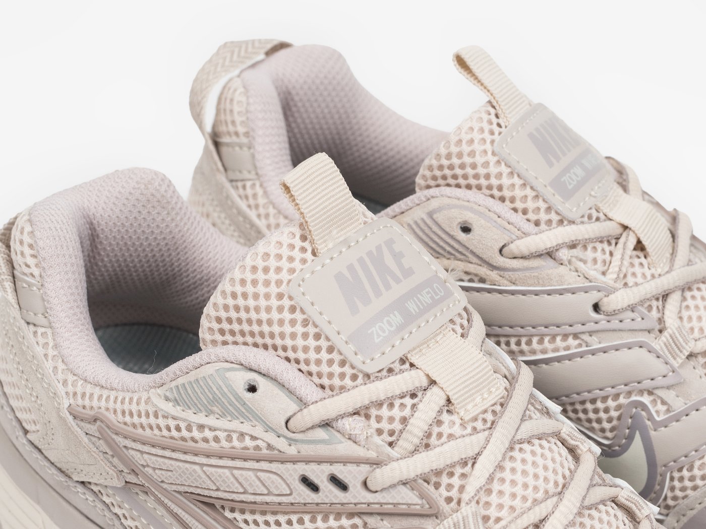 Кроссовки Nike V2K Run